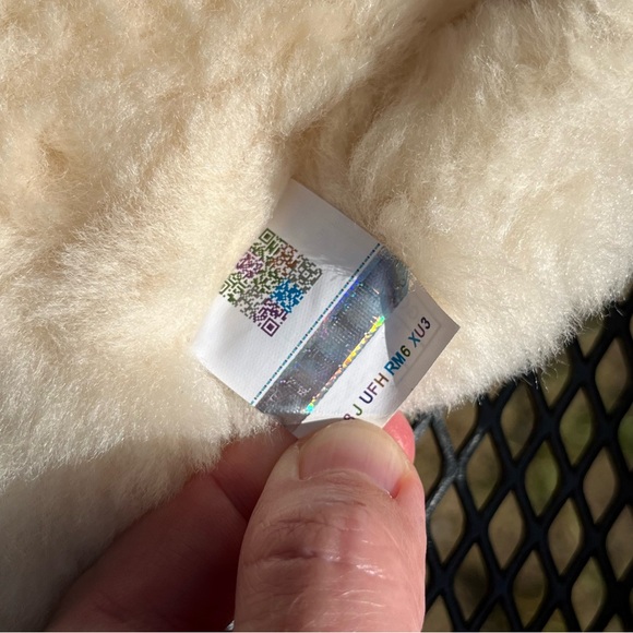 UGG Fur Fluff Flip Flop Slippers - Picture 4 of 9